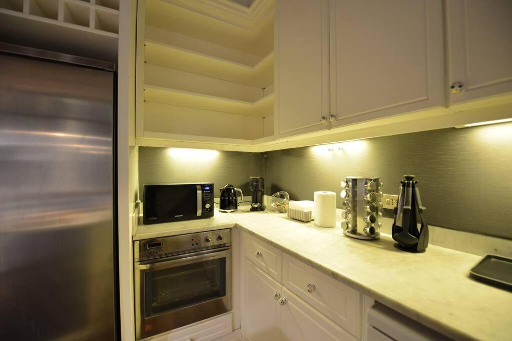 The Frattina - Luxury Serviced Apartment Рим Экстерьер фото